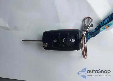 2018 Volkswagen Jetta 1.4T S z USA, uszkodzony, nr VIN 3VW2B7AJ4JM237279